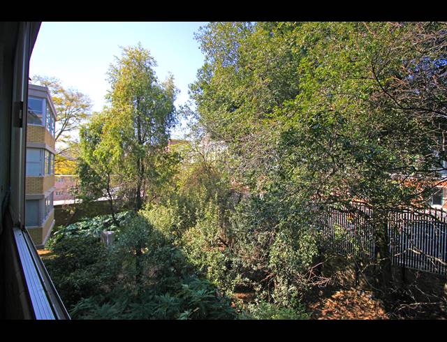 1 BEDROOM APARTMENT FOR SALE IN HOUGHTON ESTATE